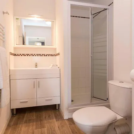 Maisonette With Terrace Close To In *